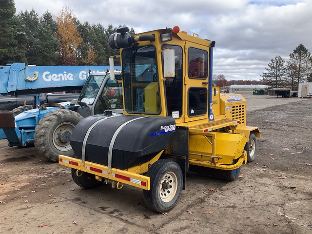 Superior Broom DT80-CT Self-Propelled Broom