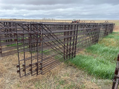 Quantity of (5) 24 ft Livestock Panel