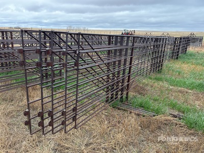 Quantity of (5) 24 ft Livestock Panel