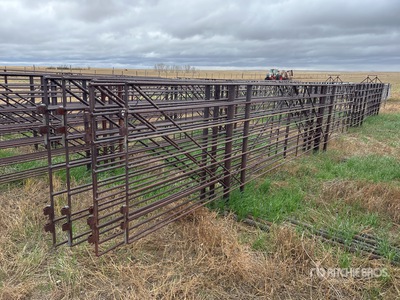 Quantity of (5) 24 ft Livestock Panel