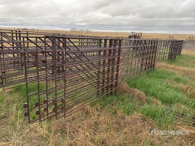 Quantity of (5) 24 ft Livestock Panel