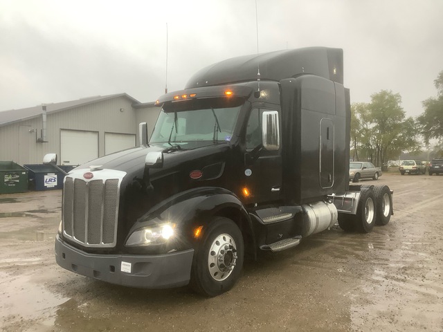 2015 Peterbilt 379 6x4 T/A Sleeper Truck Tractor