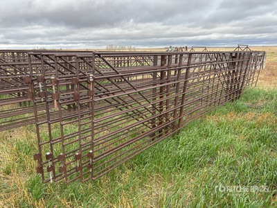 Quantity of (5) 24 ft Livestock Panel