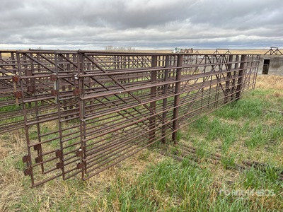 Quantity of (5) 24 ft Livestock Panel