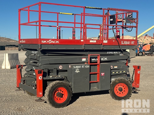 ELEVADOR TIJERA SKYJACK SJ8841RT