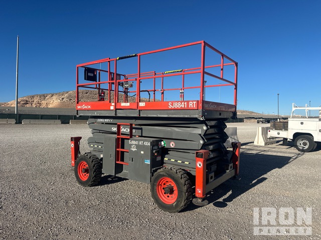 ELEVADOR TIJERA SKYJACK SJ8841RT