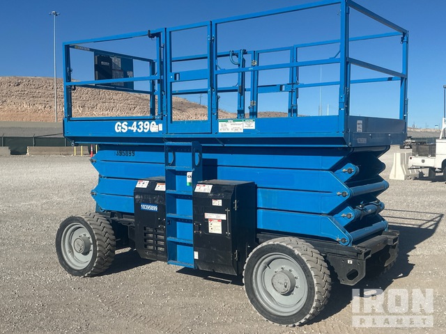 ELEVADOR TIJERA 2015 GENIE GS4390