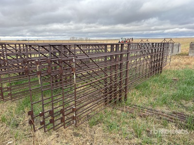 Quantity of (5) 24 ft Livestock Panel