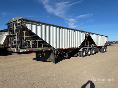 2019 Lode King 28 ft Super B-Train Lead Belly Grain Trailer