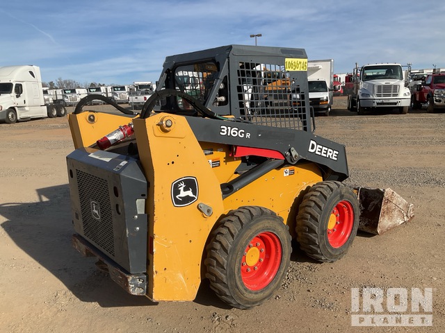 MINI CARGADOR SOBRE RUEDAS 2017 JOHN DEERE STEER