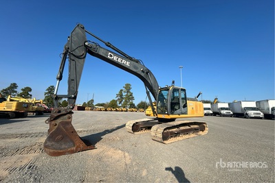 2008 John Deere 240D LC Tracked Excavator
