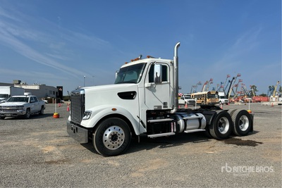2017 Freightliner Coronado 122 6x4 Cabeza Tractora Cabina Corta