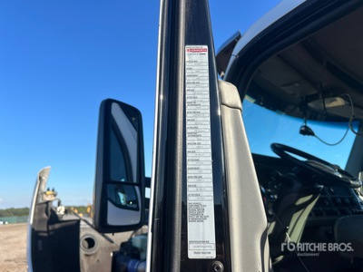 2016 Kenworth T880 8x4 4-Achs Sattelzugmaschine