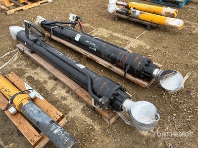 Quantity of (2) 2254523-U Boom Cilinder - Fits Cat 345 Excavator