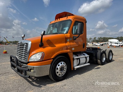 2016 Freightliner Cascadia 125 6x4 T/A Day Cab Truck Tractor