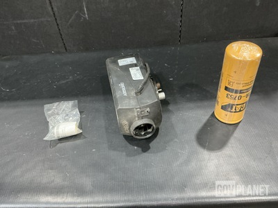 (1) Heater, (2) Parts Kits, (16) Mount Insulators & Assorted Items