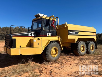 1995 Cat D250E 6x6 Articulated Water Truck (Inoperable)