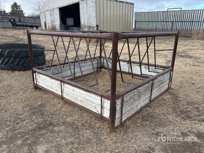 8 ft x 8 ft Livestock Feeder