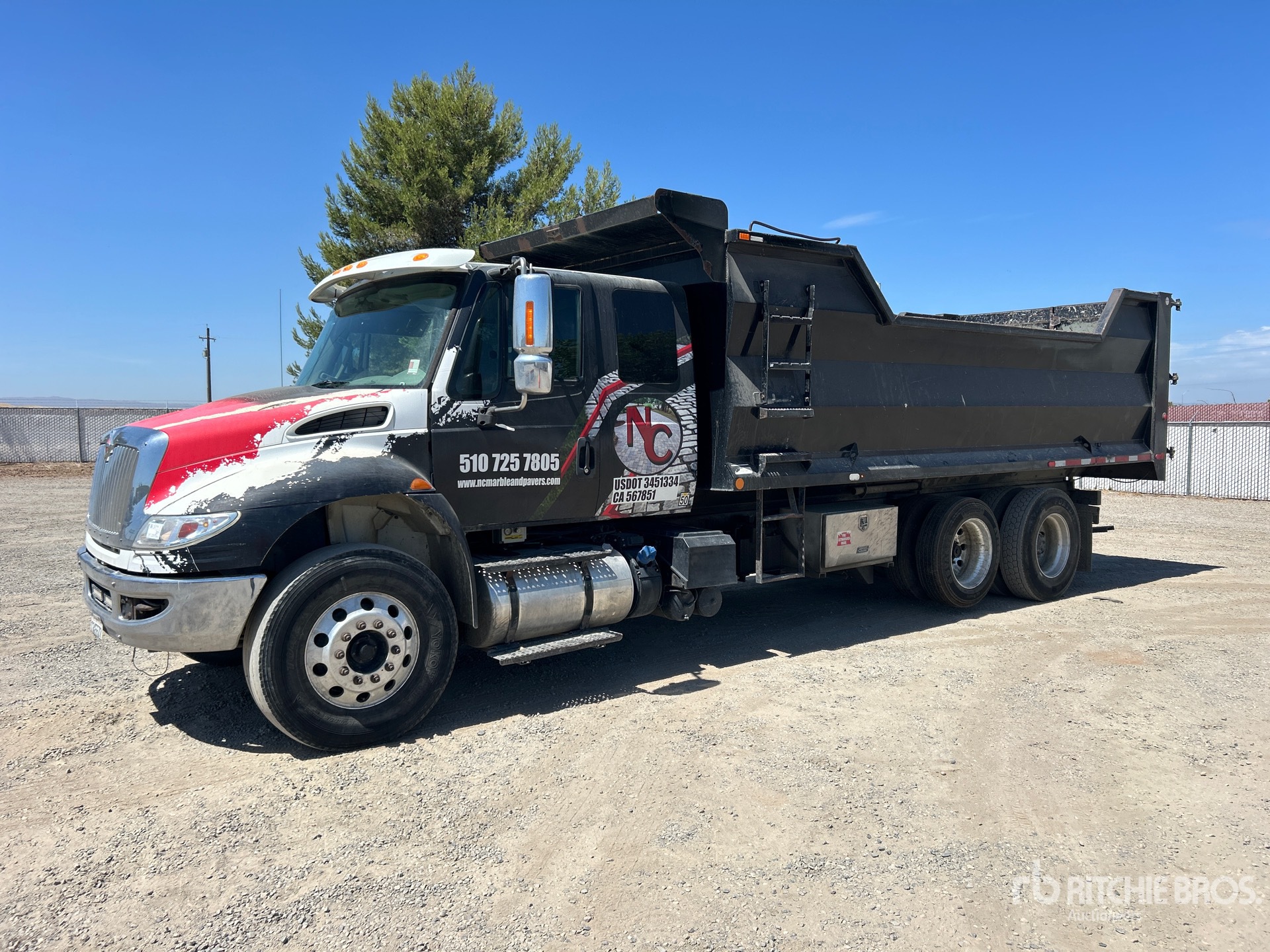 2015 International 4400 4x2 Extended Cab Wywrotka T/A
