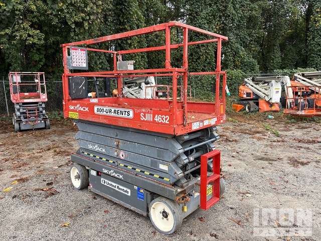 ELEVADOR TIJERA 2014 SKYJACK SJIII4632