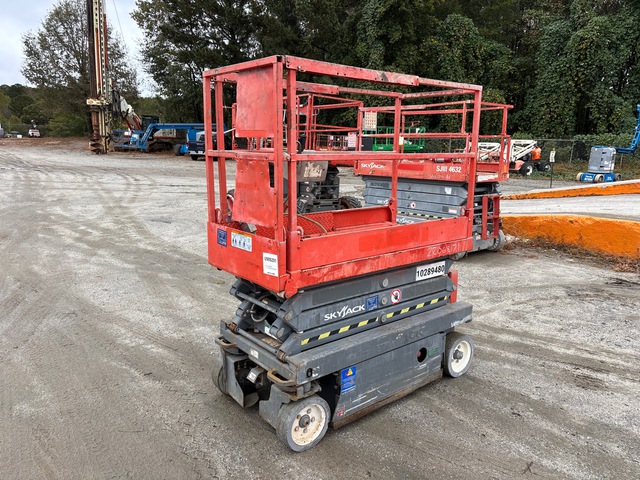 2014 Skyjack SJIII-3219 Electric Scissor Lift 2014 Skyjack SJIII-3219 Electric Scissor Lift