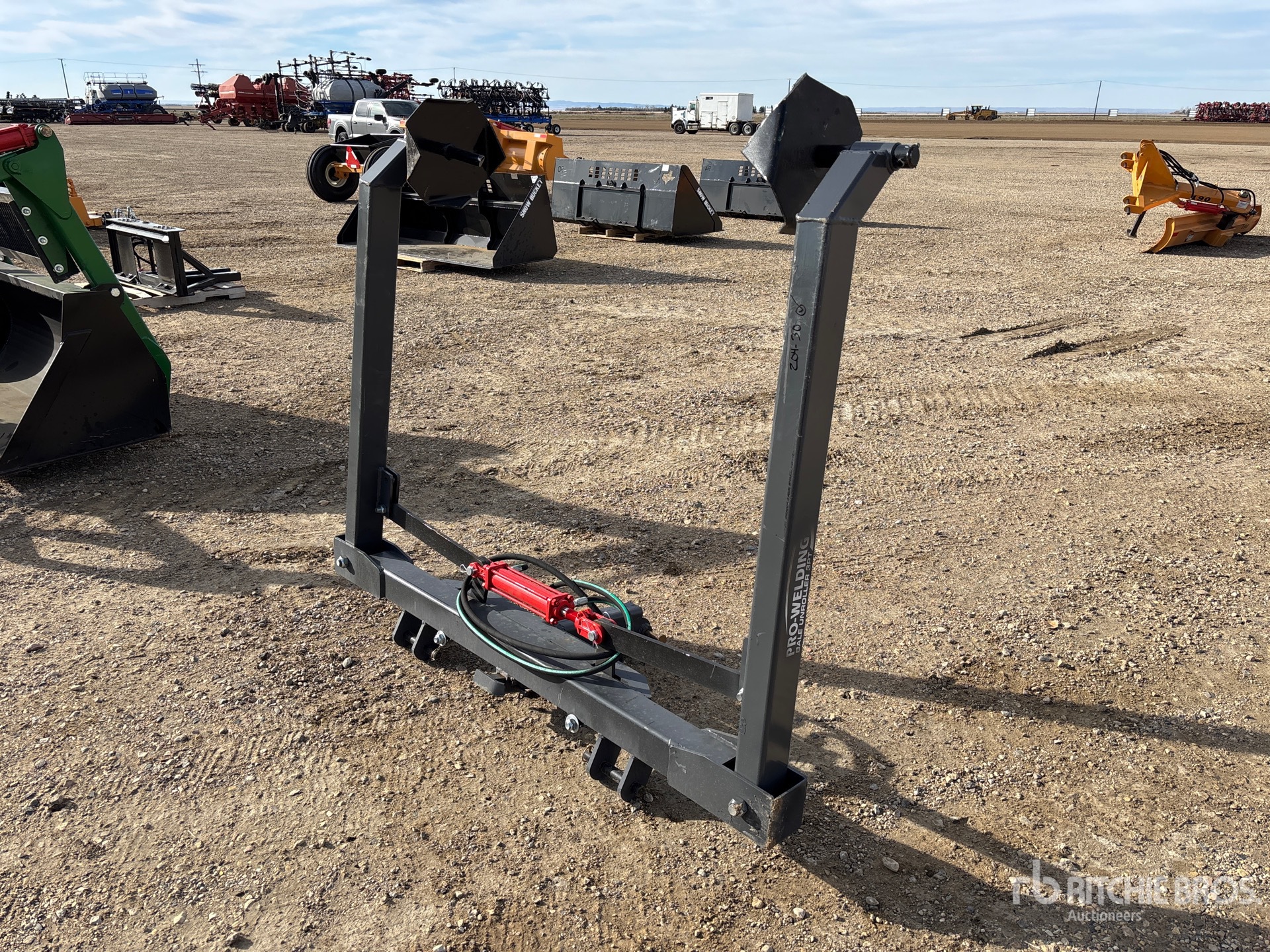 2025 Industrias America BALE02 3-Point Hitch Bale Unroller (Unused)