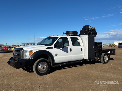 Hiab 060 on 2014 Ford F-550 4x4 Crew Cab Camión Grúa
