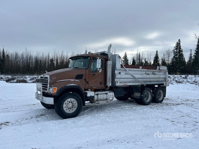2004 Mack CV713 6x4 3-Achs Kipper-Lkw