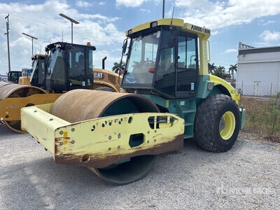 2012 Ammann ASC150 Walzenzug mit Glattmantelbandage