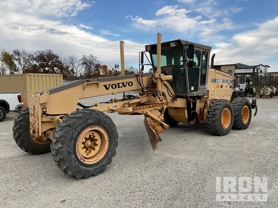 2001 Volvo G720AVHP Równiarka silnikowa