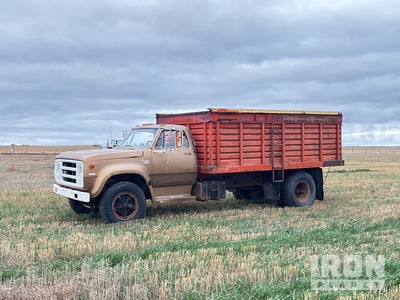 1974 Dodge D600 4x2 Grain Truck