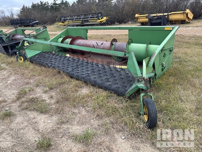 John Deere 13 ft Combine Pickup Header