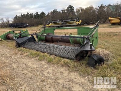 John Deere 12 ft Combine Pickup Header