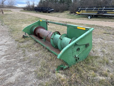 John Deere 12 ft Combine Pickup Header (Inoperable)