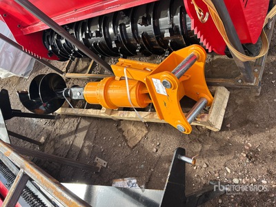 2025 GIYI Graafmachine Auger - Fits Cat 305 (Unused)