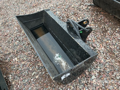 2025 GIYI GY-D3T 32 in Tilting Excavator Bucket (Unused)