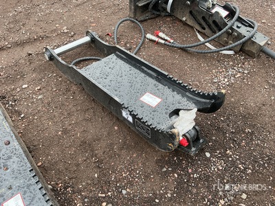 2025 GIYI GY-XJ7T 46 in Excavator Thumb (Unused)