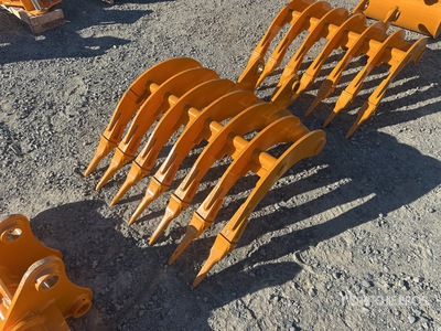 2025 GIYI 32 in Fit to cat 305 teeth Excavator Rake (Unused)