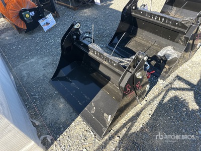 2025 GIYI GY-XKH39 39 in 4 in 1 Skid Steer Bucket (Unused)