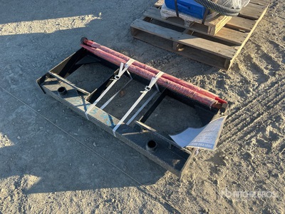 2025 GIYI GY-BF47 47 in Skid Steer Bale Spear (Unused)