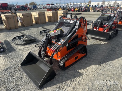 2025 SDLOOL SL36C Mini لودر بجنزير (Unused)