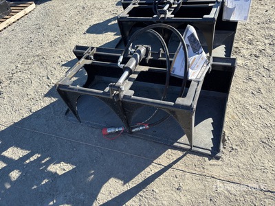 2025 GIYI GY-X PG44 44 in Mini スキッドステア用グラップル (Unused)