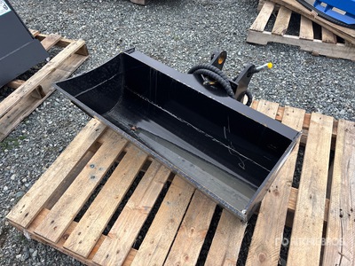 2025 GIYI GY-D3T 32 in Hydraulic Tilting Excavator Bucket (Unused)