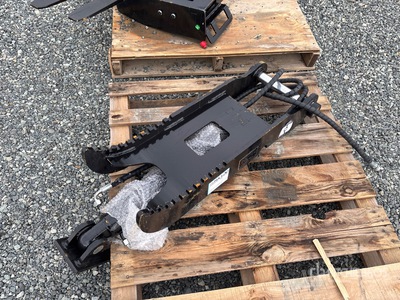 2025 GIYI GY-XJ5T 24 in Hydraulic Excavator Thumb (Unused)