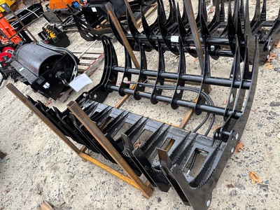 2025 GIYI GY-CLG72 72 in スキッドステア用グラップル (Unused)