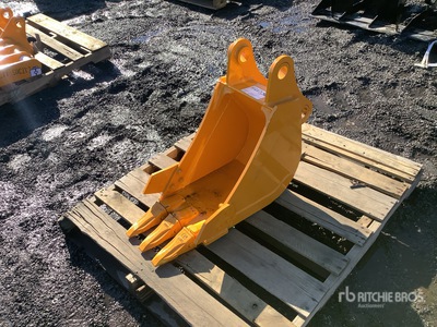 2025 GIYI GY-BK 12 in Digging CAT Excavator Bucket (Unused)