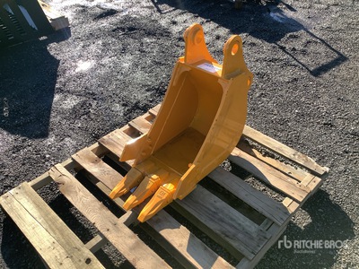 2025 GIYI GY-BK 12 in Digging Excavator Bucket - Fits CAT 305 (Unused)