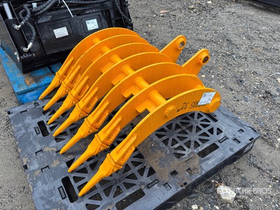 2025 GIYI Fit to cat 305 teeth Excavator Rake (Unused)