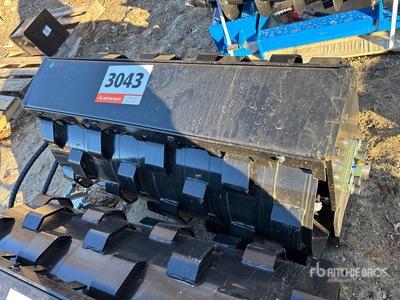 2025 GIYI GY-MCW39 39 in Rotation Compaction Wheel スキッドステア付属部品 (Unused)