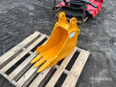 2025 GIYI GY-BK 12 in Excavator Bucket - Fits Cat 305 (Unused)
